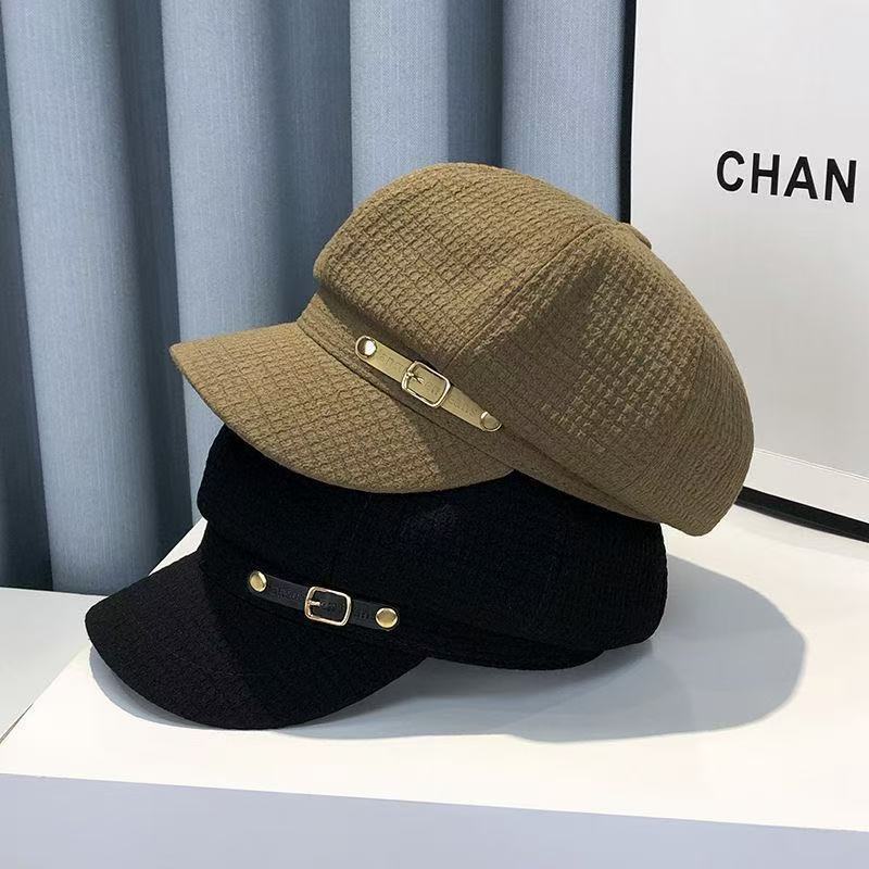 Béret octogonal femme en acrylique – Boucle cuir