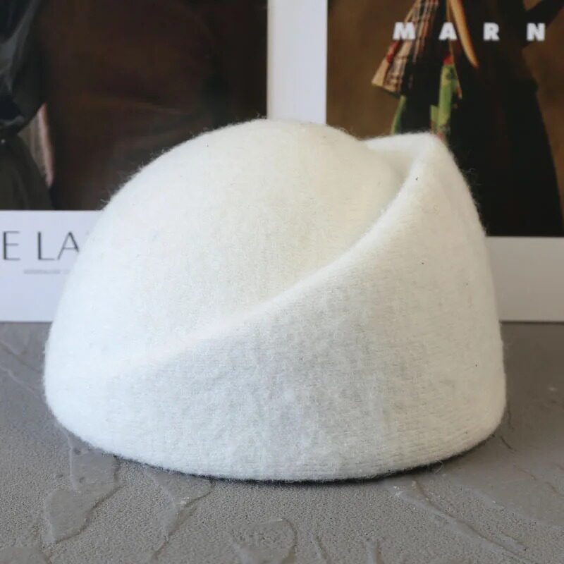 Toque pillbox asymétrique en laine mélangée – Automne-hiver