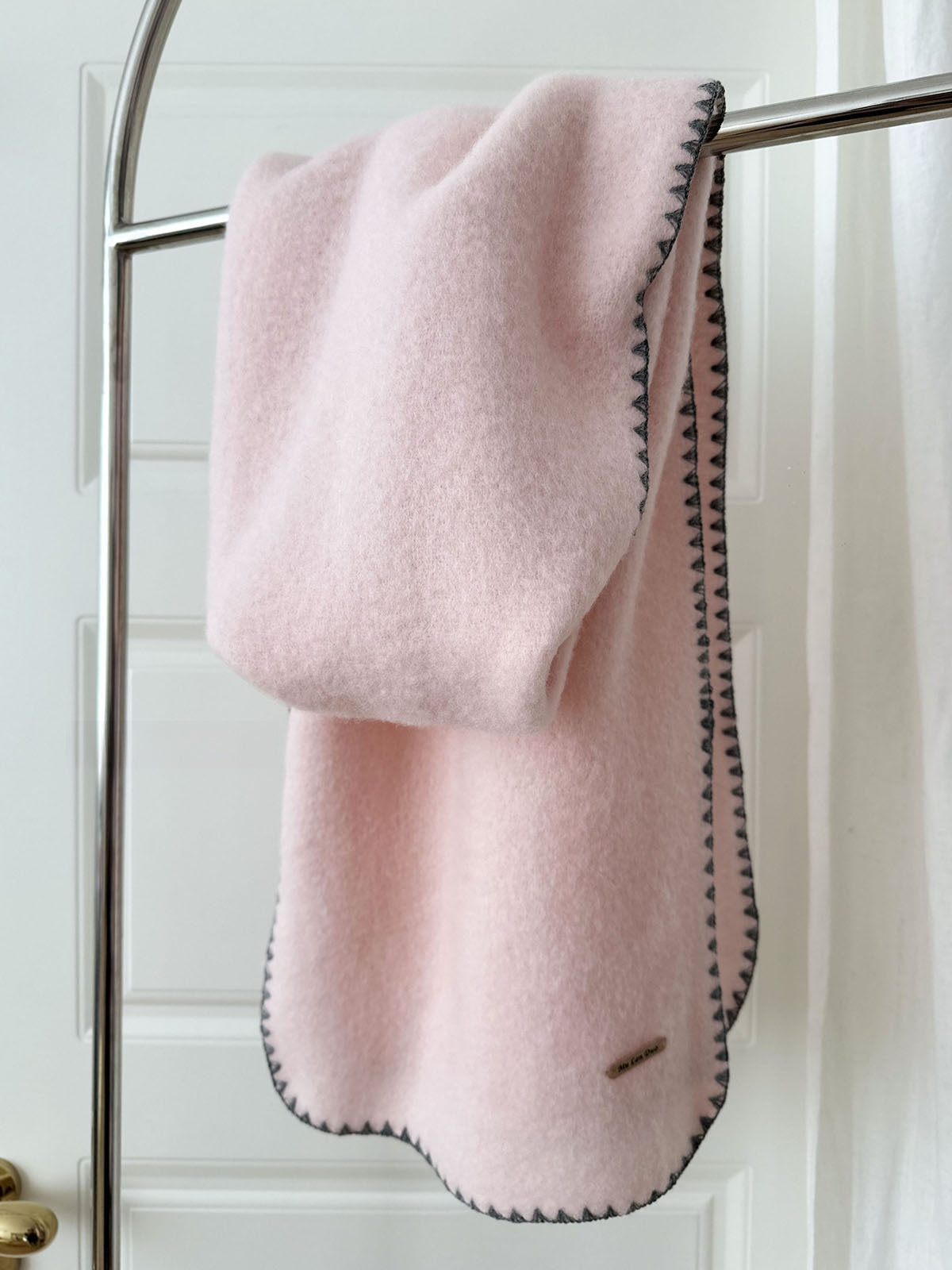 Écharpe unie effet cachemire – Élégance et douceur hivernal